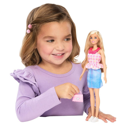 Barbie EASY TO DRESS Barbie Doll Featuring Easy to Dress