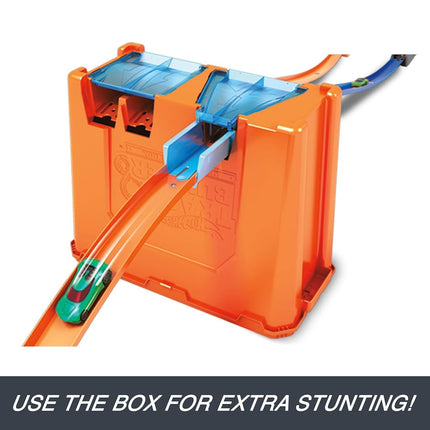 Hot Wheels Track Builder Deluxe Stunt Box & 1:64 Scale Toy Car