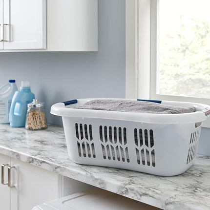 Rubbermaid Laundry Basket, White, 1.5 Bushel