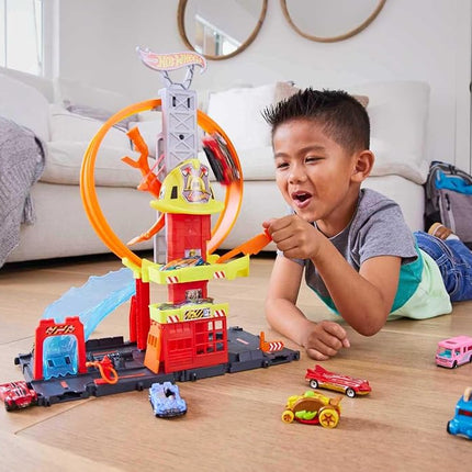 Hot Wheels City Super Loop Fire Station Playset & 1 Car