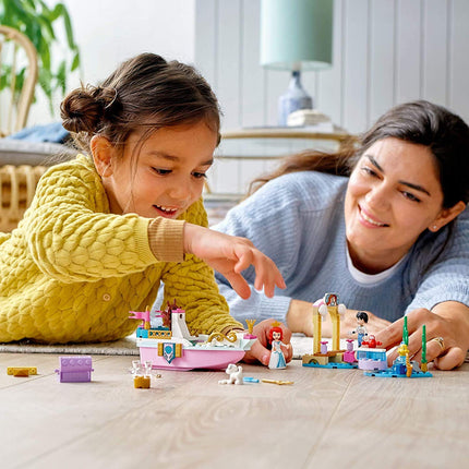 Lego Disney El Bote de Celebración de Ariel 43191; Kit de Construcción Creativo Que Es un Regalo Divertido para Niños, 2021 (114 Piezas)
