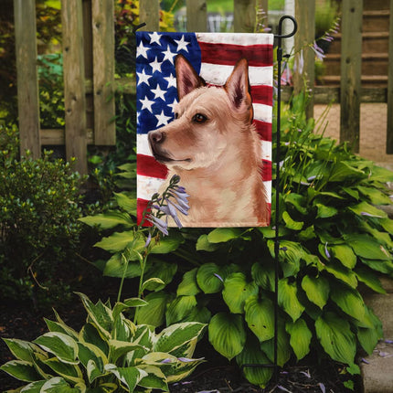 Caroline's Treasures CK6472GF Bandera de tamaño de jardín con bandera americana de perro de Canaán, pequeña, multicolor