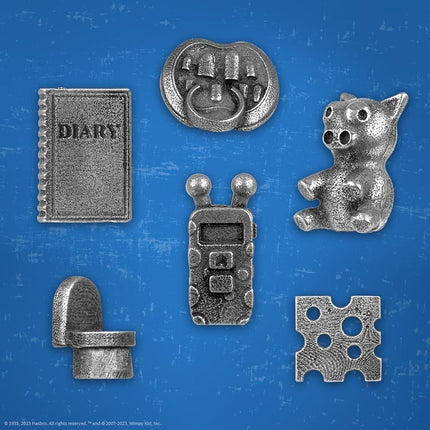 CLUE: Diary of a Wimpy Kid | Solve the Mystery in This Collectible Clue Game Featuring Characters & Locations from the Popular Book Series Diary of a Wimpy Kid | Officially-Licensed Diary of a Wimpy