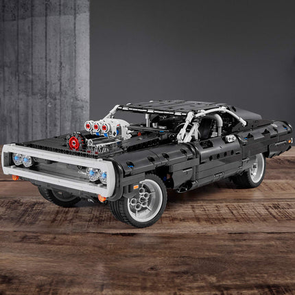 Lego Technic Dom's Dodge Charger