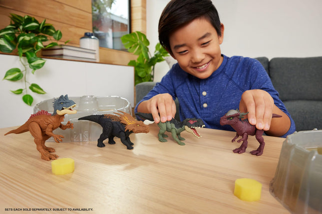 Mattel Jurassic World Dino Reveal Dinosaur 2-Pack of Toys with Battle Arena, Warm Water Uncovers Full Decoration, Color Change Play, Species Vary