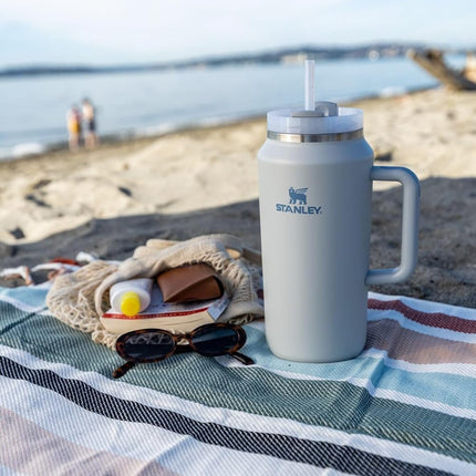 Stanley Quencher H2.O FlowState Tumbler 64oz Fog