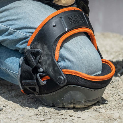 Klein Tools 60491 Hinged Knee Pads Heavy Duty Gel Foam Protectors with Quick Release Buckle and Thigh Strap - Black