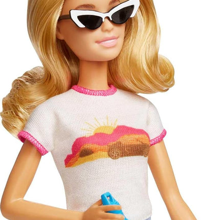 Barbie Doll & Accessories, Travel Set with Puppy and 10+ Pieces, Suitcase Opens & Closes, Barbie 'Malibu' with Blonde Hair, HJY18