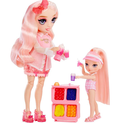 Rainbow High Littles Pool Day with Blush Play Set - with a Small 14 cm Pink Doll, Pool with Rainbow Slide, Accessories, Smoothie Stand, for Children from 4 Years