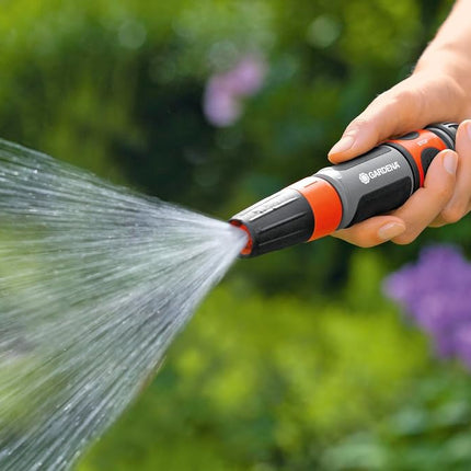Gardena Cleaning Nozzle: Water Nozzle with infinitely Adjustable Jet, for Cleaning and Spraying, Water Stop, Frost Protection, Packaged (18300-20)
