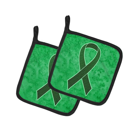 Caroline's Treasures Cinta verde esmeralda para concienciación sobre el cáncer de hígado, par de agarraderas, 7.5HX7.5W, Multicolor