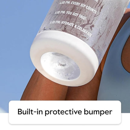 Bouteille d'eau de motivation Takeya de 1,9 L avec couvercle à paille et marqueur de temps, demi-gallon, plastique Tritan de qualité supérieure sans BPA, blanc nuage