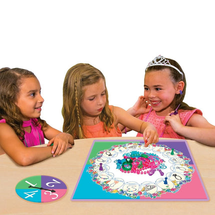 Pretty, Pretty, Princess avec les illustrations des années 1990 de Winning Moves Games USA, un délicieux jeu d'habillage et de bijoux pour 2 à 4 joueurs, à partir de 5 ans (1222)