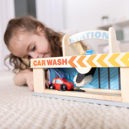Melissa & Doug Service Station Parking Garage, 6 Pieces (E-Commerce Packaging, Great Gift for Girls and Boys - Best for 3, 4, 5, and 6 Year Olds)