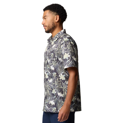 Columbia Men's Super Slack Tide™ Camp Shirt, Cypress Tropicfield, Medium