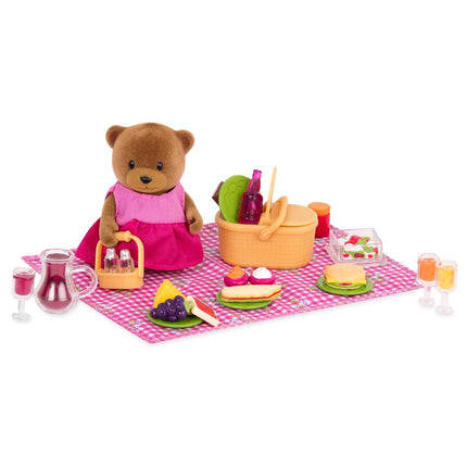Li'l Woodzeez Picnic Playset, 29 Pieces with Bear, Basket & Blanket, Themed
