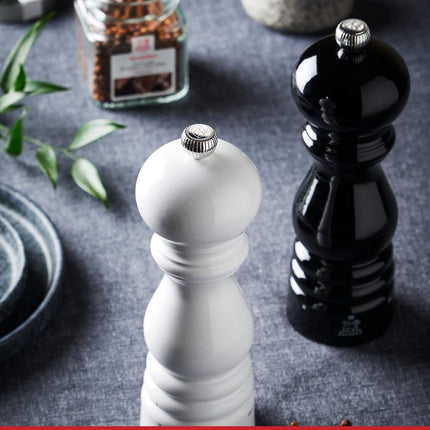 PEUGEOT - Paris u'Select 30 cm Pepper Mill - 6 Predefined Grind Settings - Made with PEFC Certified Wood - Made in France - Glossy Black Finish