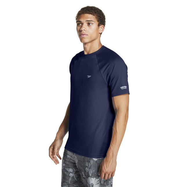 Speedo Camiseta de natación de manga corta para hombre con protección UV, corte regular, lisa