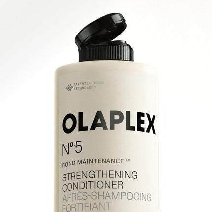 Olaplex Nº.5 Bond Maintenance™ Hair Strengthening Conditioner: Repairs Damage & Defends Future Breakage | Boost Shine & Reduce Frizz | For Coily, Curly, Straight, and Wavy, 250 mL / 8.5 Fl. Oz.