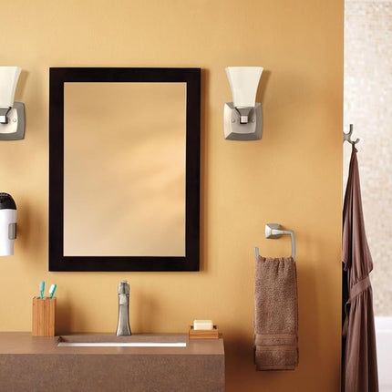 Moen YB5161BN Voss Applique de salle de bain à une ampoule, nickel brossé