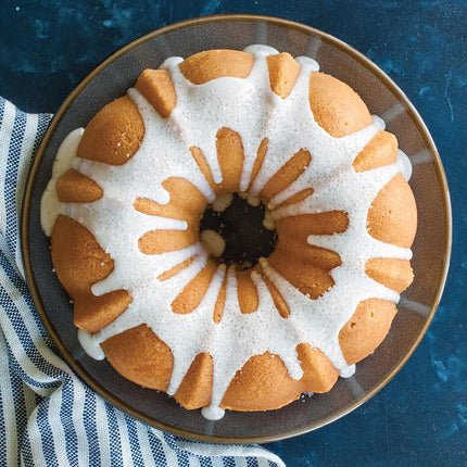 Nordic Ware Treat Bundt Pan, 12-Cup, Light Champagne