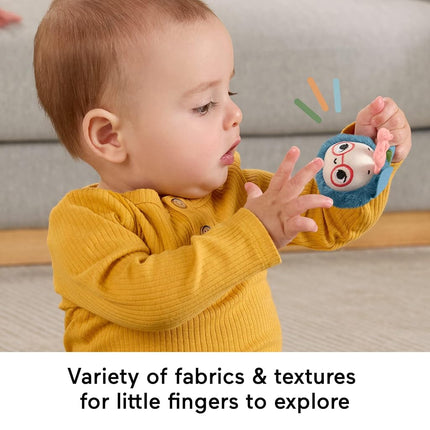 Fisher-Price Baby Toys Planet Friends Shake ‘n Rattle Busy Bee Sensory Plush 2-Piece Set for Newborns Ages 3+ Months, HYR56
