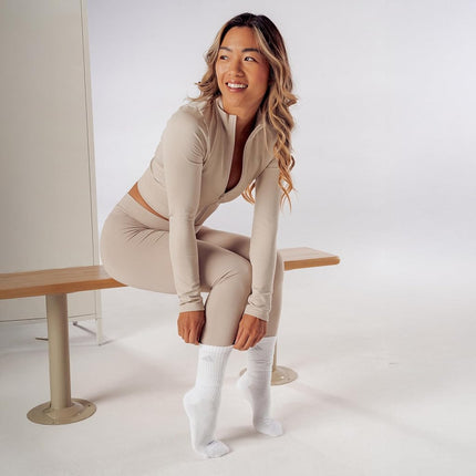 adidas Athletic Cushioned 6-Pack Crew Socks, Cushioned Crew Socks With Arch Compression For A Secure Fit Men's Crew Socks (Pack of 6), M