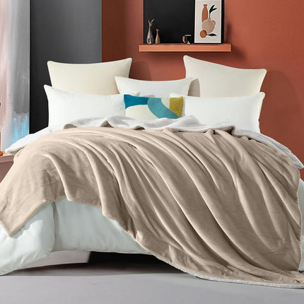 Elegant Comfort Ultra Soft Reversible Flannel Sherpa Blanket - Cozy Silky Fleece Throw for Couch, Bed - Plush Fuzzy Warm Winter Blanket for Gift, Full, Cream