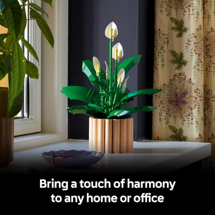 LEGO Botanicals Peace Lily - Artificial Potted Plants Set for Adults - incl. Faux White Flowers & Buds for Living Room or Bedroom Decor - DIY Gift Idea for Women - 11504