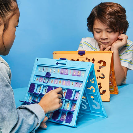 Hasbro Gaming Guess Who? Bluey Edition Game | Bluey Characters and Objects | Fun Kids Board Games for Families | 2 Players | 15 Mins | Travel Friendly | Ages 6+ - English Version