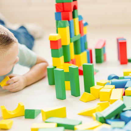 Juego de bloques de construcción de madera Melissa & Doug - 200 bloques en 4 colores y 9 formas (embalaje de comercio electrónico)