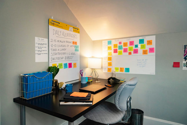 Post-it Easy Erase Whiteboard Surface, Pack of 1 Roll, 121.9 cm x 242 cm, White Color - Permanent Marker Whiteboard Film for Walls, Doors, Tables, Chalkboards, Whiteboards, Easy Installation