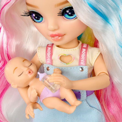 Rainbow High Jr. High Bestie Babysitters – Amaya Raine, 23cm Fashion Doll