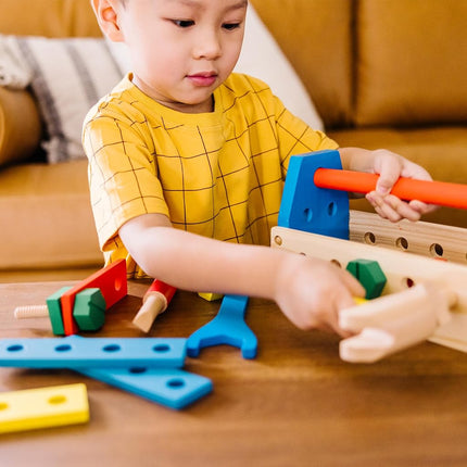 Melissa & Doug Take-Along Tool Kit Wooden Construction and Building Set (24 pcs) Pretend Play Toy for Kids Age 3+