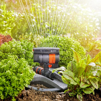 Gardena AquaZoom compact rectangular sprinkler: Sprinkler for watering areas of 9–216 m², range 3–18 m, spread 3–12 m, built-in filter (18708-20)