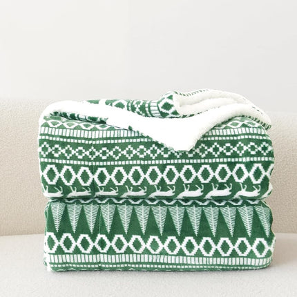 Elegant Comfort Reversible and Ultra-Plush Flannel Fleece-Winter Christmas Sherpa Throw- Lightweight Soft and Cozy-Holiday Decorative Throw, Perfect for Lounging, 50 x 60 inches, Emerald Green Deer