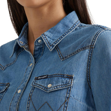 Camisa Vaquera de Manga Larga con Broches Wrangler para Mujer, Mezclilla Media, Talla XXG