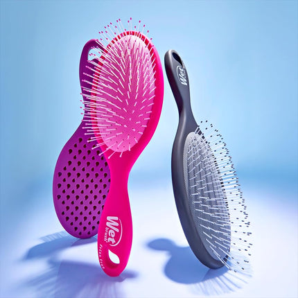 Wet Brush Frizz Free Detangler Reduces Frizz, Static & Flyaways Using Ionic Technology, Smooth Finish Styling Brush Adds Shine, Ergonomic Design, Works On All Hair Types, Wet Or Dry Hair, Purple