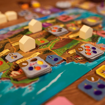 Pandasaurus Games Finca Board Game: 5 Players