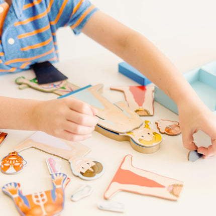Melissa & Doug Juego de cuerpo humano magnético: juguetes clásicos - sets magnéticos de ropa y disfraces