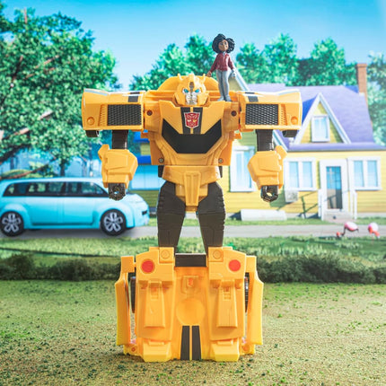 Transformers Toys EarthSpark Spin Changer Bumblebee 20-cm Action Figure with Mo Malto 5-cm Action Figure, for Ages 6 and Up