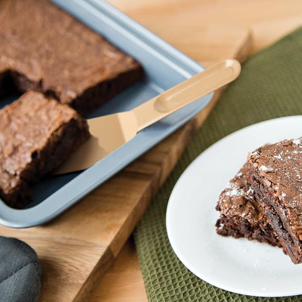 Fox Run Non-Stick Brownie Pan, 7 Inch x 11 Inch