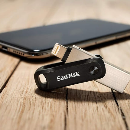SANDISK iXpand Flash Drive Go 128GB, Lightning & USB-C Connectors