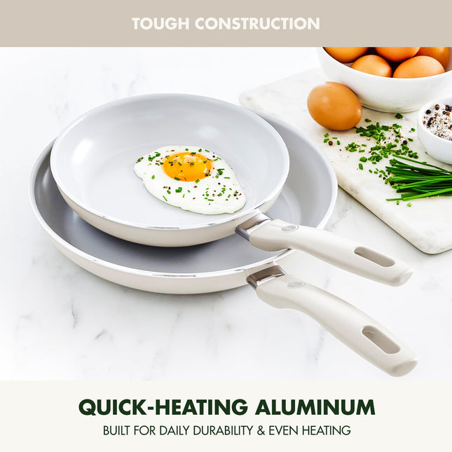 GreenPan Dover Lot de 2 poêles à frire 20 cm et 25 cm, revêtement antiadhésif en céramique non toxique sans PFAS, pour saisir, faire revenir, frire, œufs et omelettes, passe au lave-vaisselle et au four, poignée froide, bords verseurs faciles, blanc crème