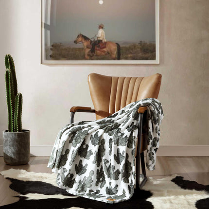 Wrangler - Couverture polaire douce et moelleuse, inspirée de Yellowstone, Décoration western pour lit ou canapé (Vert Cactus Garden, 127 x 178 cm)
