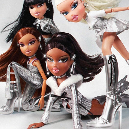Bratz Charmz Sasha Fashion Doll with Collectible Charm Bracelet