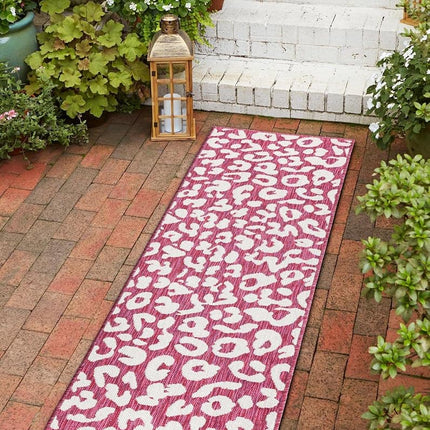 Unique Loom Outdoor Safari Collection Area Rug - Leopard (2' 11" x 10' Runner, Magenta/Ivory)
