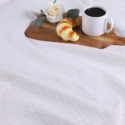 Superior 100% Cotton Thermal Blanket, Soft and Breathable Cotton for All Seasons, Bed Blanket and Oversized Throw Blanket with Luxurious Diamond Weave - Twin Size, White