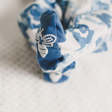 Burt's Bees Baby - Mameluco de una pieza de algodón orgánico para bebé, con cierre frontal, pijama con pies, diseño de nubes a la luz de la luna, 6-9 meses