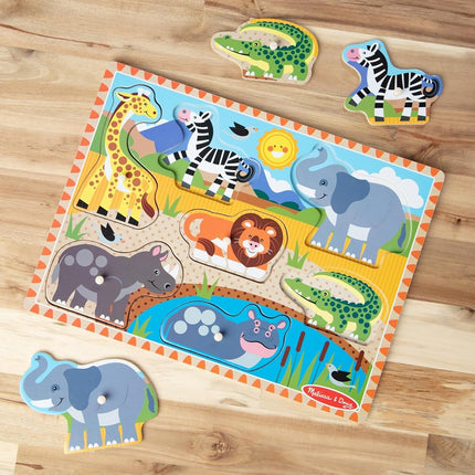 Melissa & Doug Safari Peg Puzzle (Colourful Animal Artwork, Extra-Thick Wooden Construction, 7 Pieces)